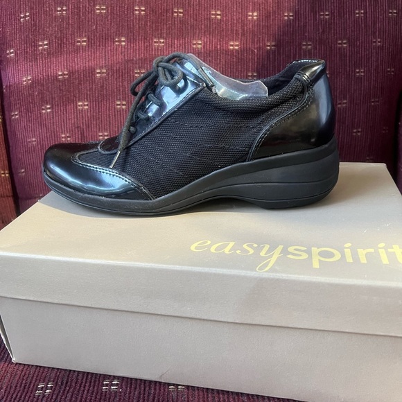 Easy Spirit Elviras black patent wedge shoe - Picture 3 of 5